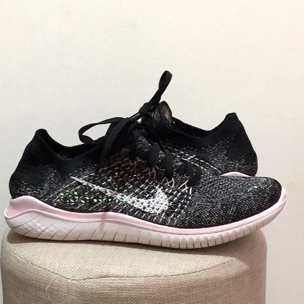 Nike FREE Barefoot Sneakers